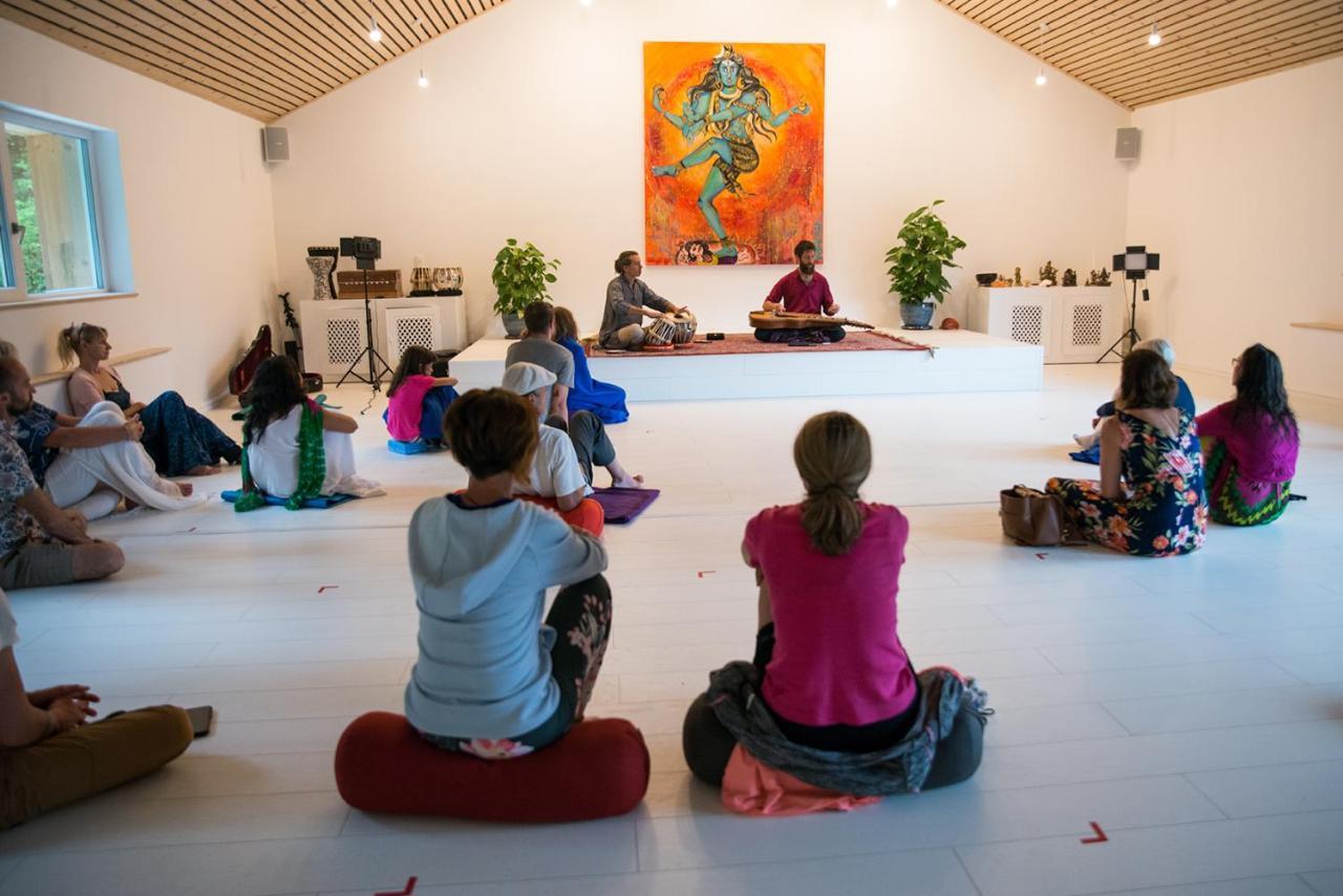 Sanskriti Hotell Scionzier Eksteriør bilde